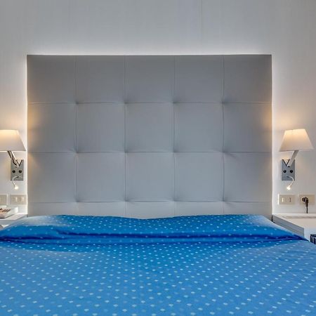 Hotel Garni' Serena Каорле Екстериор снимка