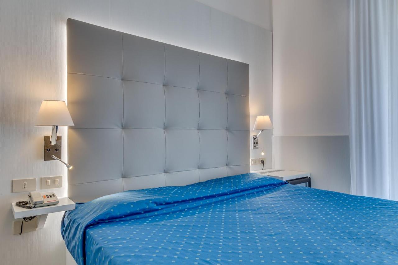Hotel Garni' Serena Каорле Екстериор снимка