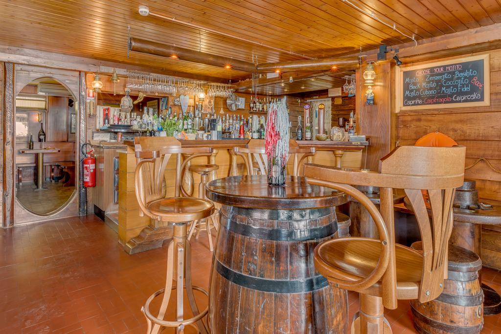 Hotel Garni' Serena Каорле Екстериор снимка