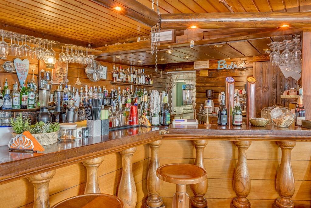 Hotel Garni' Serena Каорле Екстериор снимка