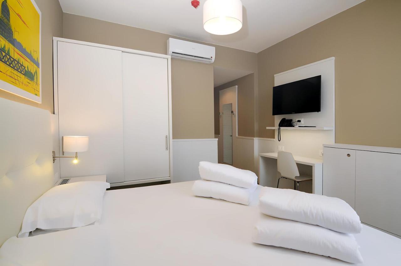 Hotel Garni' Serena Каорле Екстериор снимка