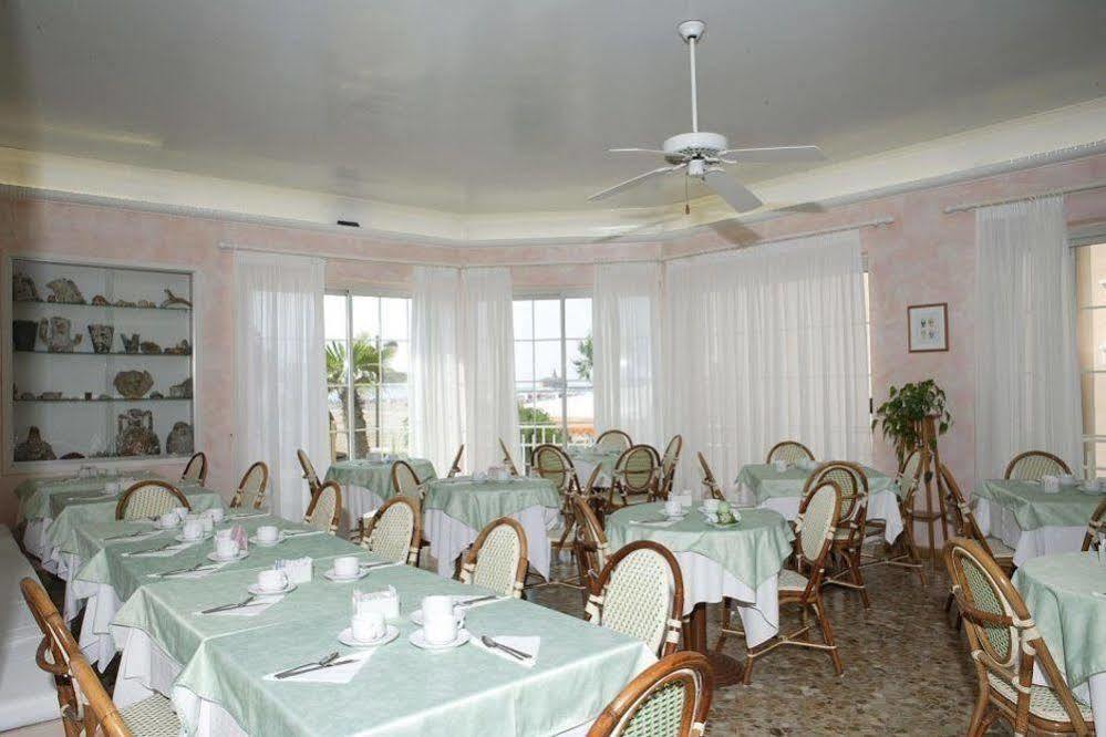 Hotel Garni' Serena Каорле Екстериор снимка