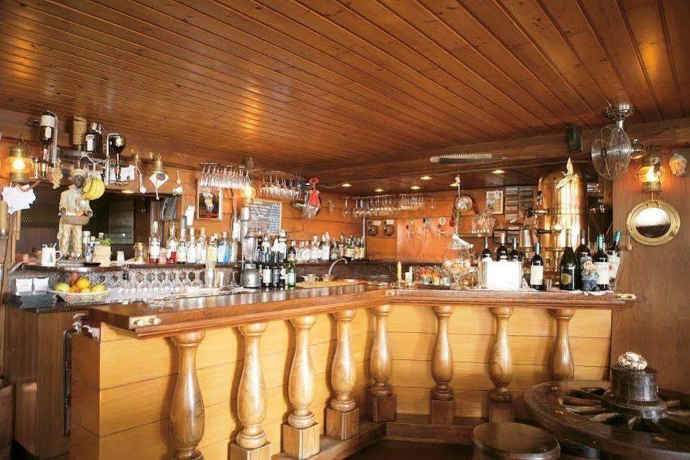 Hotel Garni' Serena Каорле Екстериор снимка